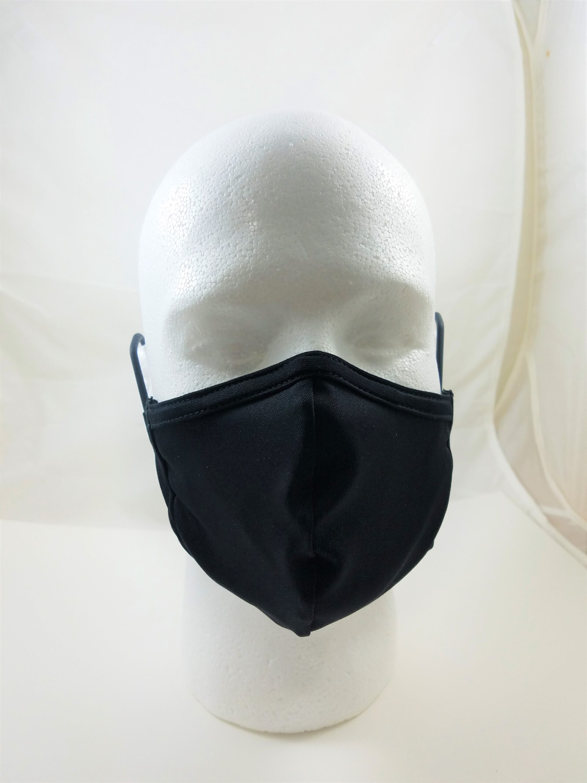 CloudMask Adjustable Comfortable Face Mask Silicone Earpiece Machine Washable Covid 19 Coronavirus Air Travel Front